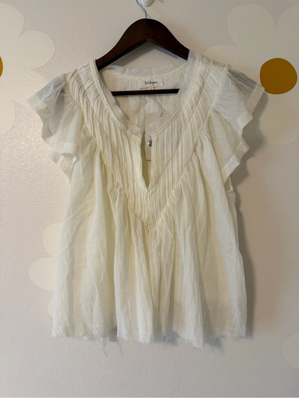 NWT Bohme Leia Flutter Sleeve Lightweight Pleated Blouse in Cream - Picture 7 of 12